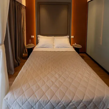Al Pescatore Suites-2